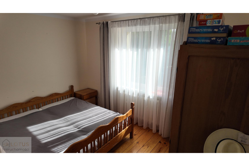 żagański, Szprotawa, al. Zygmunta Krasińskiego, Wolnostojący, piętrowy dom nad rzeką